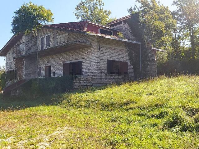 Case e ville in vendita di 474 m² in Via Celleta, 74