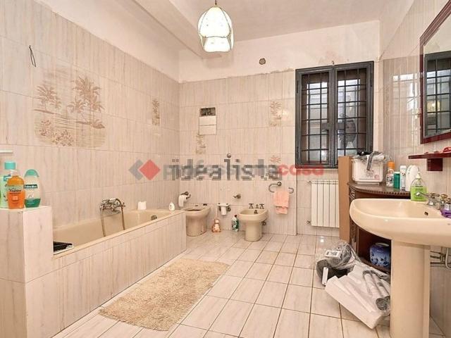 Case e ville in vendita di 477 m² in Via Bernina, 26