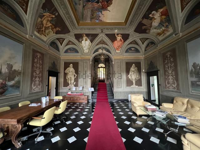 Case e ville in vendita di 479 m² in Via Nazionale Piemonte