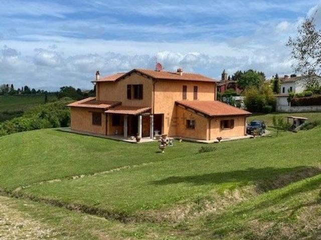 Case e ville in vendita di 480 m² in Via Cusignano, 1