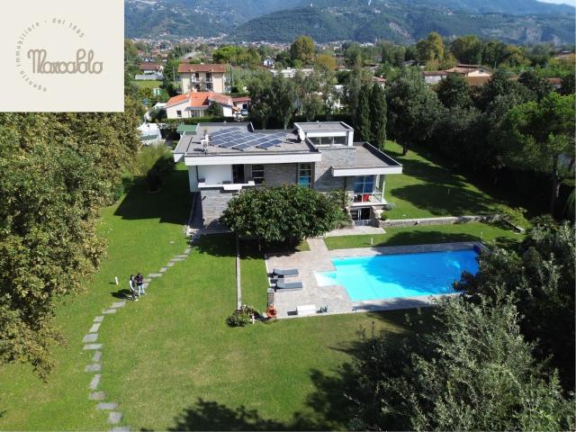 Case e ville in vendita di 480 m² in Via dei Fichi, 34