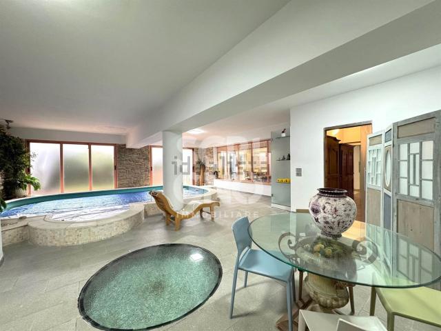 Case e ville in vendita di 480 m² in Via della Quercia