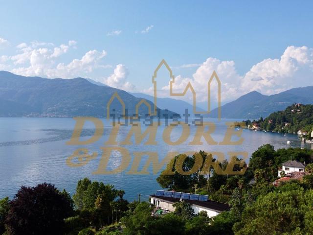 Case e ville in vendita di 480 m² in Via Portovaltravaglia, 39