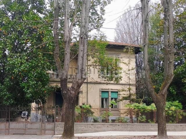 Case e ville in vendita di 480 m² in Borgo Giannotti
