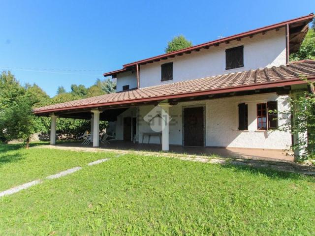 Case e ville in vendita di 481 m² in Via Monte Magno