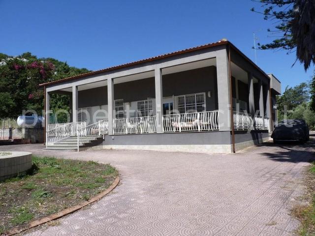 Case e ville in vendita di 482 m² in Strada Diego