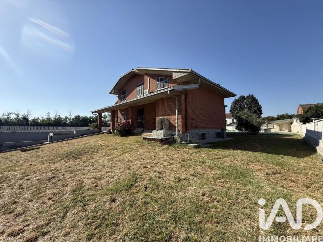 Case e ville in vendita di 653 m²