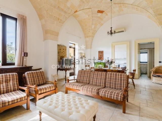 Case e ville in vendita di 485 m² in Strada Provinciale 104