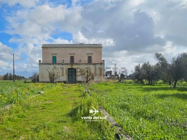 Case e ville in vendita di 485 m² in Strada Provinciale 139