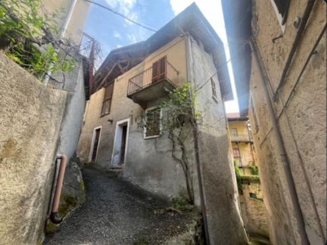 Case e ville in vendita di 487 m² in Località Cosco
