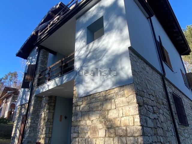 Case e ville in vendita di 490 m² in Località Passo Penice, 2