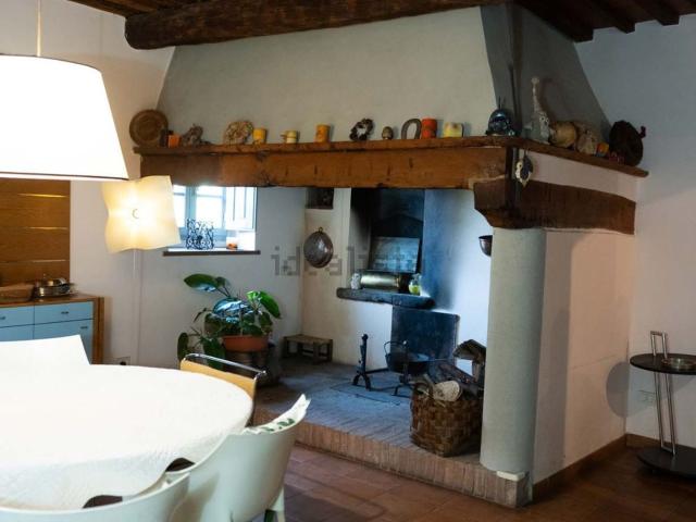 Case e ville in vendita di 492 m² in Via Bagnolo di Sopra