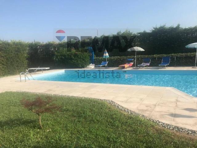 Case e ville in vendita di 495 m² in Via Lungargine Muson, 51