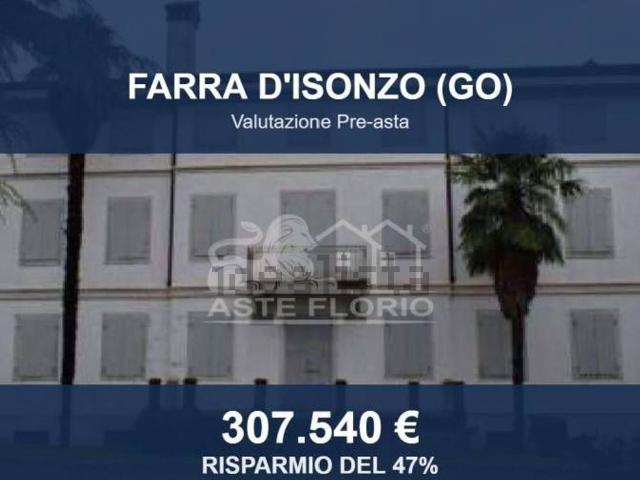Case e ville in vendita di 496 m² in Via Dante Alighieri, 69