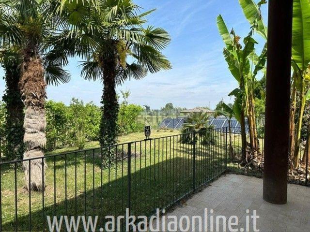 Case e ville in vendita di 498 m²