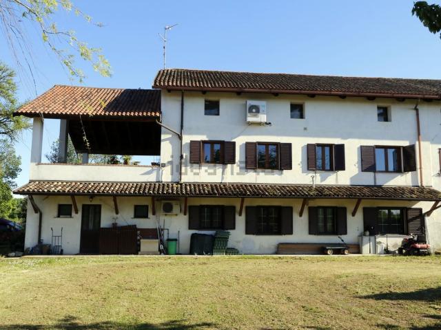 Case e ville in vendita di 498 m² in Borgo Candeletis, 1