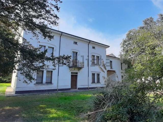 Case e ville in vendita di 500 m²