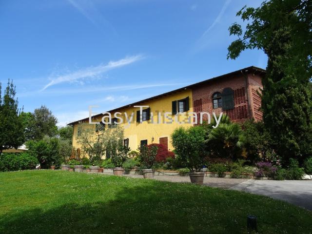Case e ville in vendita di 500 m²