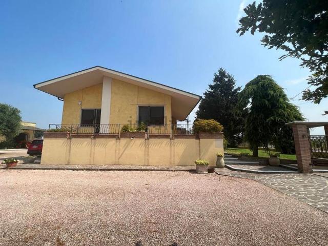 Case e ville in vendita di 500 m²