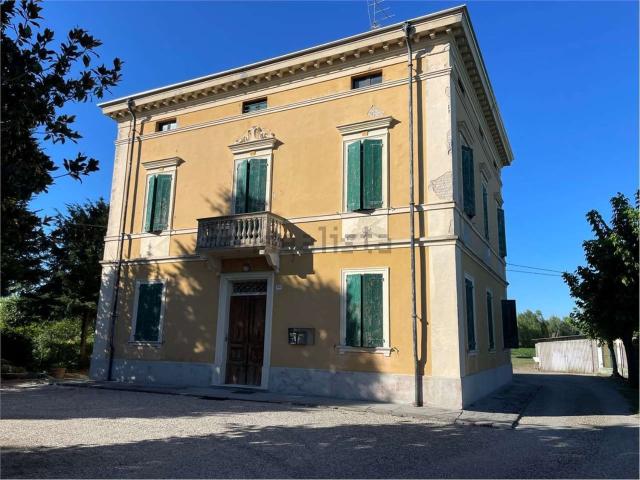 Case e ville in vendita di 500 m²