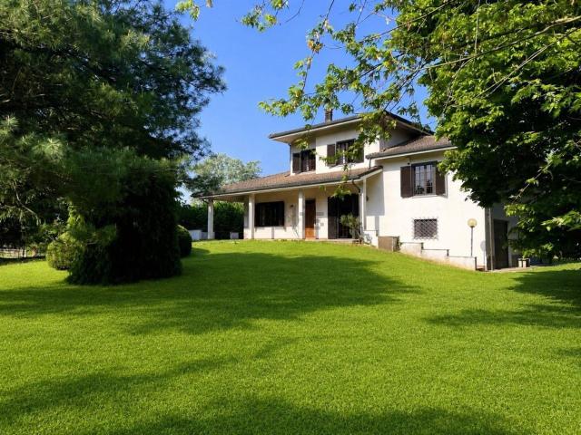 Case e ville in vendita di 500 m²