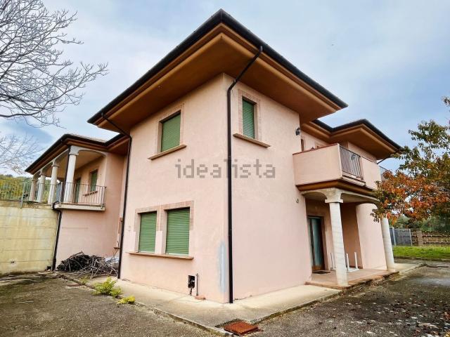 Case e ville in vendita di 500 m²