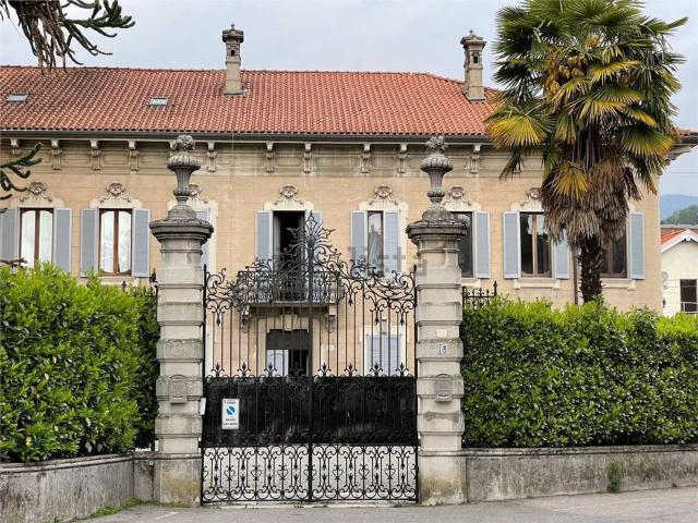 Case e ville in vendita di 500 m²