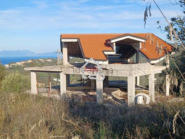 Case e ville in vendita di 500 m² in Via Campanina, 47