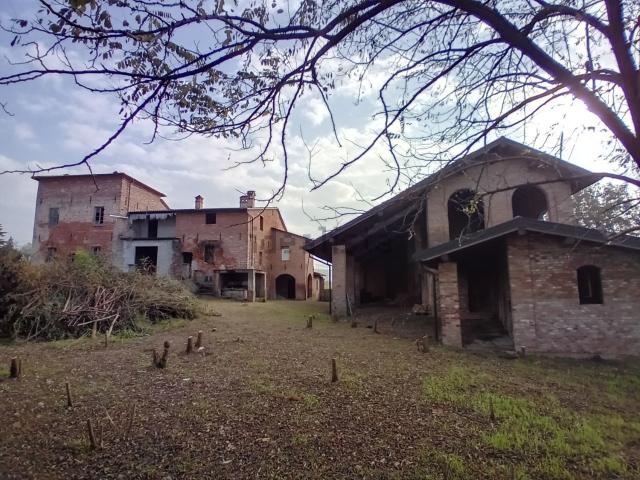 Case e ville in vendita di 500 m² in Via Castelfelice, 25