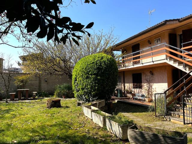 Case e ville in vendita di 500 m² in Via della Giustiniana, 81