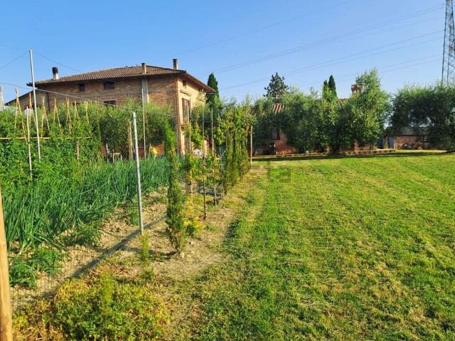 Case e ville in vendita di 500 m² in Via di Castiglione del Lago