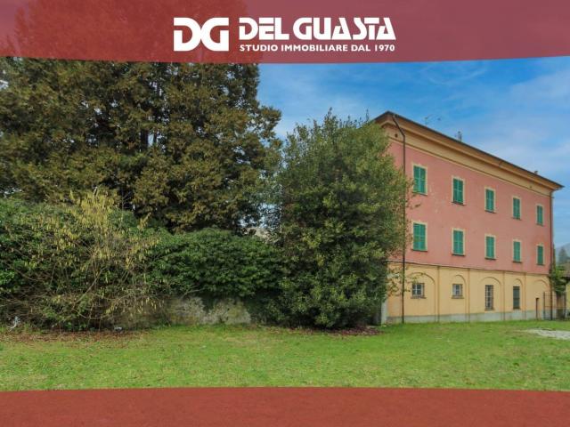 Case e ville in vendita di 500 m² in Via Isorelle, 19