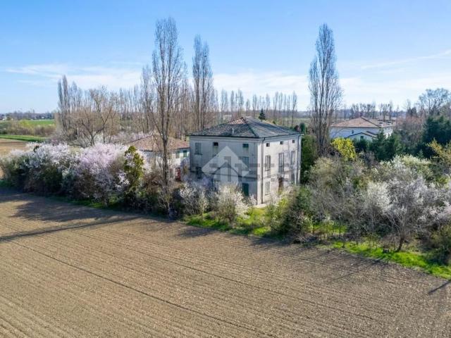 Case e ville in vendita di 500 m² in Via Lama di Quartirolo, 118