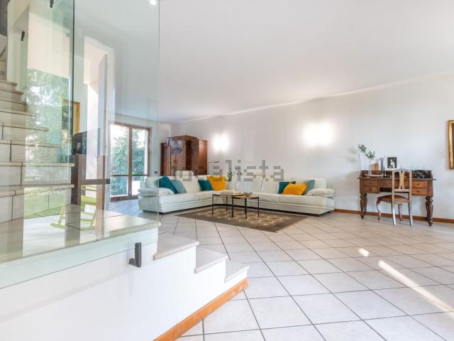 Case e ville in vendita di 500 m² in Via Pozza delle Lastre, 12