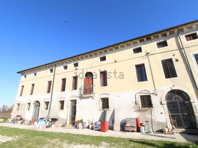 Case e ville in vendita di 500 m² in Via Rocca