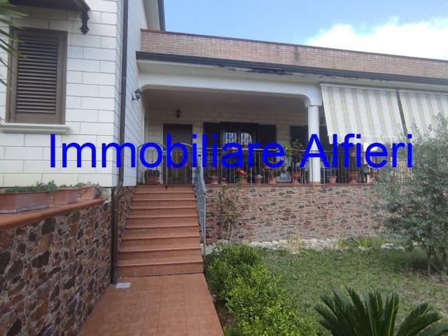 Case e ville in vendita di 500 m² in Contrada Iannassi