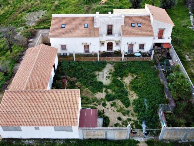 Case e ville in vendita di 500 m² in Contrada Ronchetto