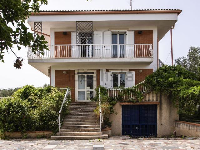 Case e ville in vendita di 500 m² in Contrada senna