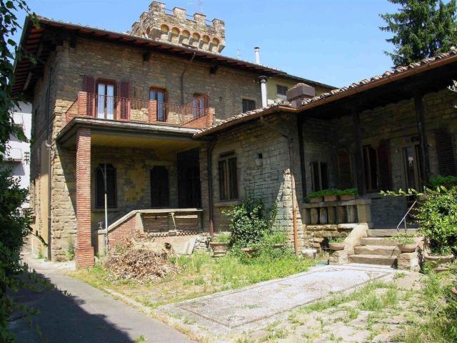 Case e ville in vendita di 501 m²