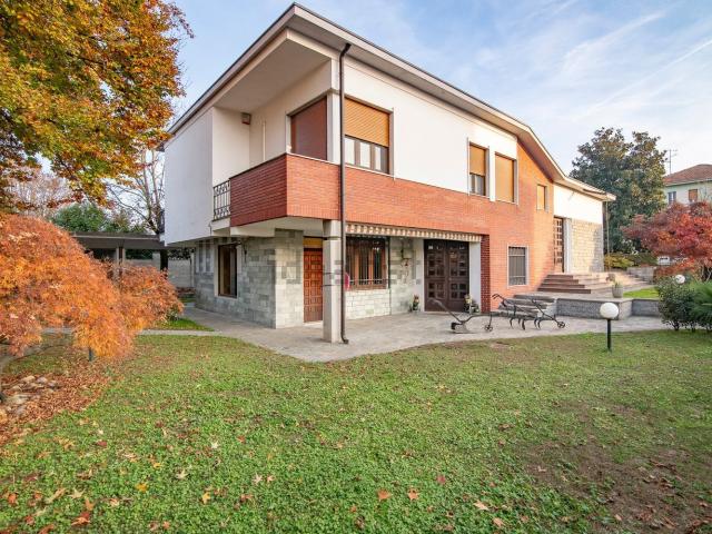 Case e ville in vendita di 503 m² in Via dei Mille