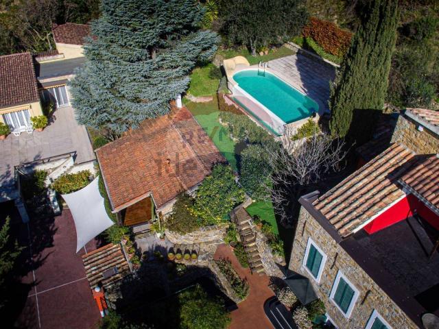 Case e ville in vendita di 508 m²