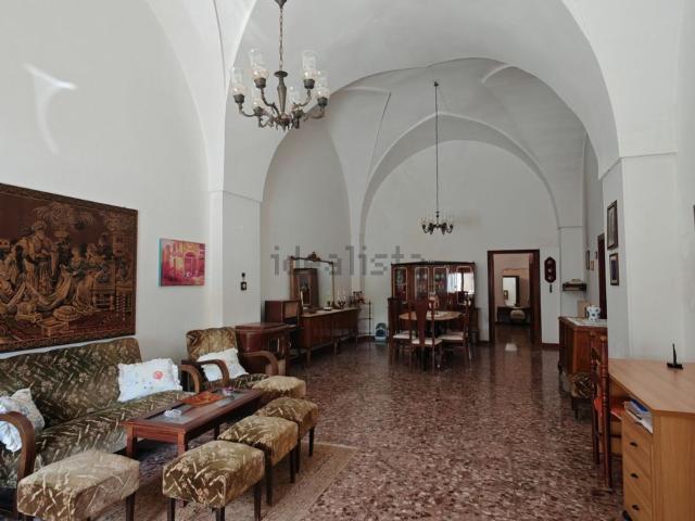 Case e ville in vendita di 510 m² in Via Giuseppe Mazzini, 14