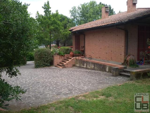 Case e ville in vendita di 510 m² in Via delle Ville di Cerbaiola, 12