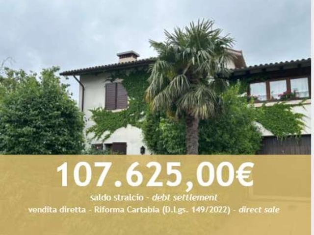 Case e ville in vendita di 510 m² in Via Monte Spinoncia