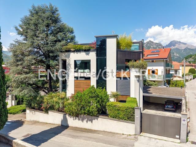 Case e ville in vendita di 510 m² in Via Paisiello