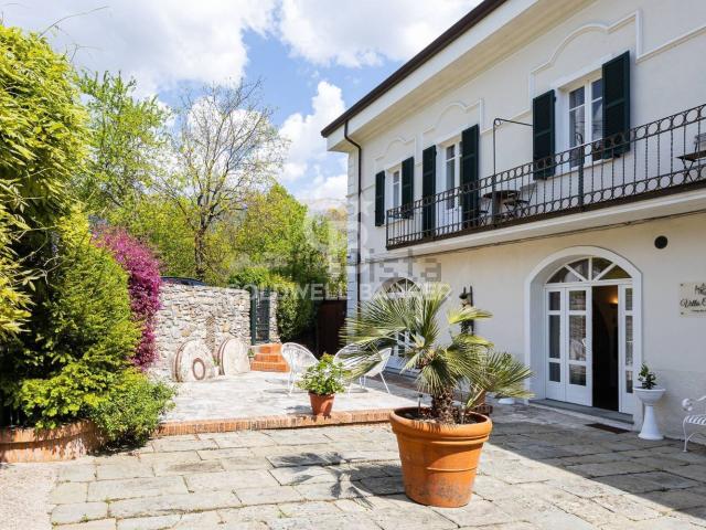 Case e ville in vendita di 515 m²