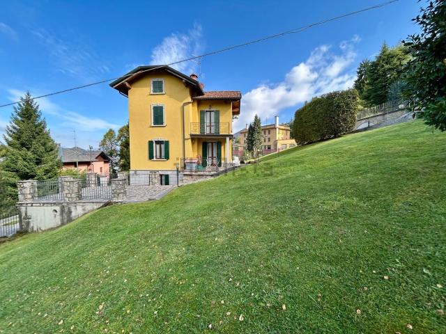 Case e ville in vendita di 515 m² in Via Cardo, 64
