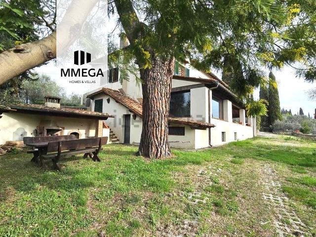 Case e ville in vendita di 516 m² in Via del Pian dei Giullari