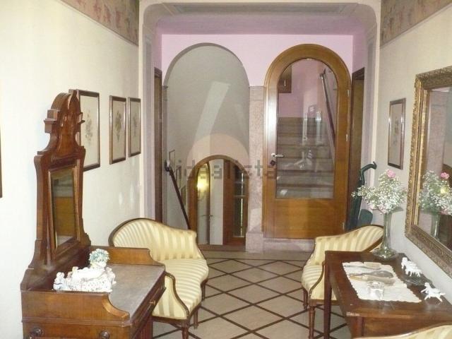 Case e ville in vendita di 519 m²