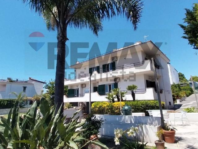 Case e ville in vendita di 520 m²